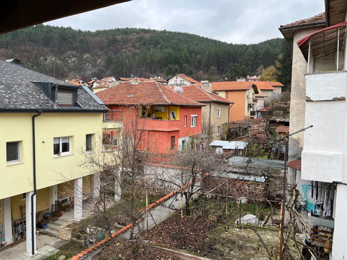 Дом За Гости Осогово Apartment Kyustendil Exterior photo